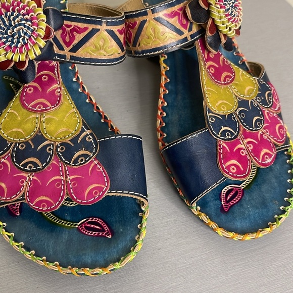 Elite by Corkys Women's Navajo Sandals Blue Pink Floral Leather Detail Sz 6 - Picture 5 of 9